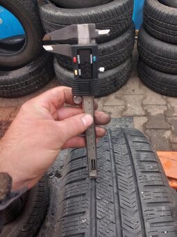 Pneumatiky zimné - Vredestein 195/60/R15 - 3