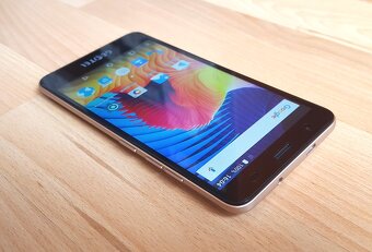 Predám  5,5  palcový  GEOTEL 4G/LTE - 3