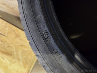 Nokian powerproof 225/40 r18 - 3