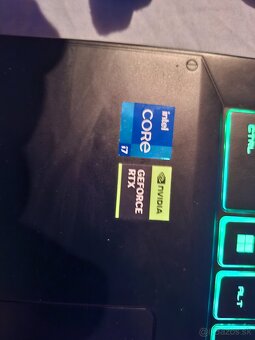 predám úplne noví notebook msi katana 15 b13v intel core7 - 3