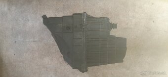 Predám obal vzduchového filtra na VW T5 - 3
