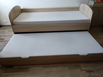 Výsuvná posteľ DREVONA REA ABRA s roštami a matracmi - 3