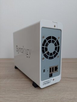 Predám spoľahlivý NAS server Synology DS115j s 2TB WD Red di - 3