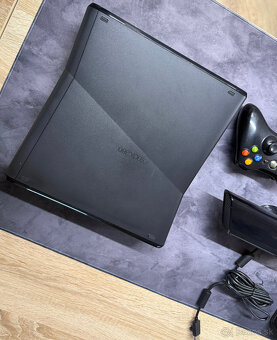 Xbox 360S 250 GB Slim - 3