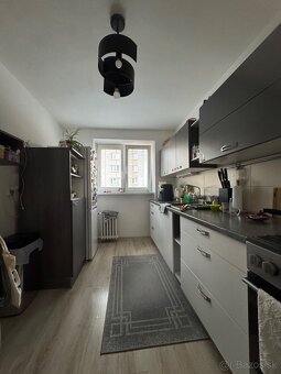 Predám 2i byt v centre mesta - 3