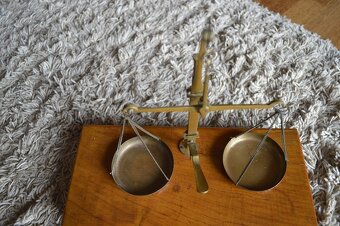 predam krasne starozitne lekarnicke vahy - 3