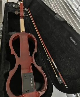 4/4 elektrické husle, Stagg - 3
