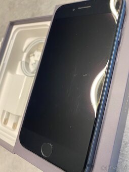 iPhone 8, 64GB - 3