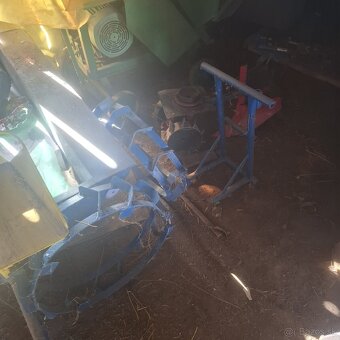 Predám Malotraktor Agzat s príslušenstvom - 3