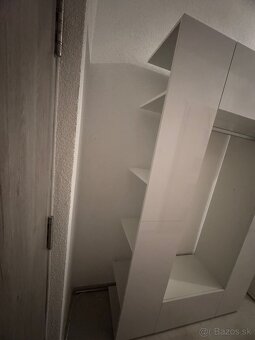 Predsieňová skriňa - 3