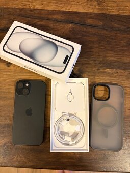 iPhone 15, Black, 128GB, TOP stav - 3