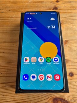 Samsung Galaxy S21 fe - 3