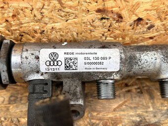 Palivová rampa 03L130089P (Common Rail) - 3