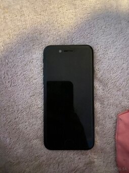 Predám iPhone 7 - 3
