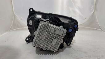 Land Rover Defender - svetlomet - 3