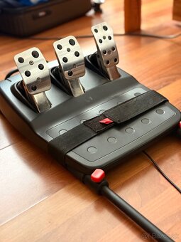 Predám playseat, logitech g923 - 3