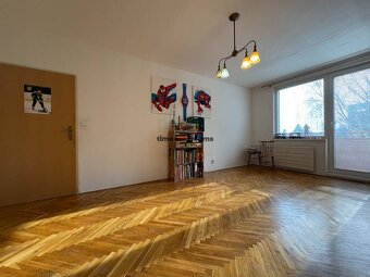 Na predaj: Veľký 3 ib v CENTRE + BALKON + ŠATNIK + ŠPAJZA + - 3