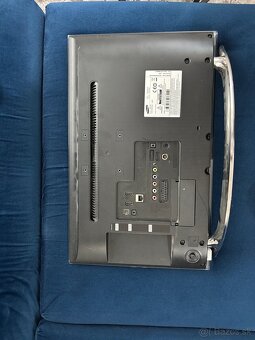 Televízor Samsung UE22F5400AW - 3