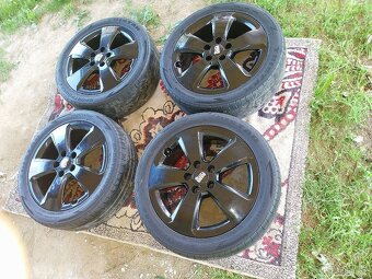 225/45 R17 - 3