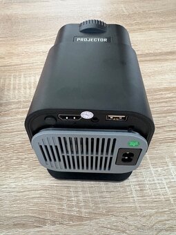 Mini projektor HY320 – WiFi / YouTube / Netflix - 3