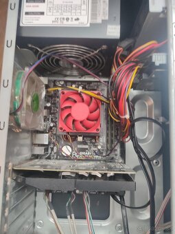 PC stolný počítač - 3