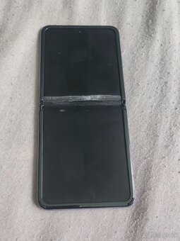 Samsung galaxy z flip - 3