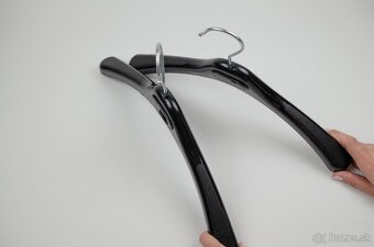 Vešiaky plastové - 3