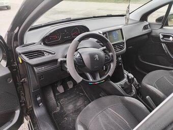 Peugeot 208 rok 2013 - 3