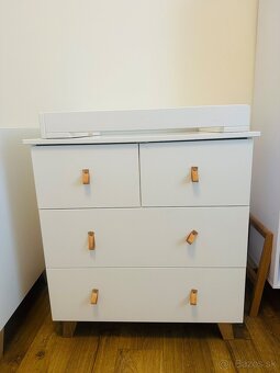 Detský nábytok – postieľka, komoda s prebaľovacím pultom, sk - 3