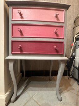 Drevená komodka/stolík - 3
