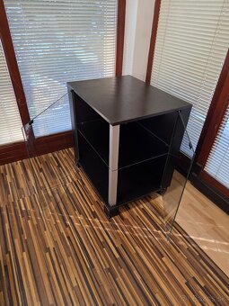 Skrinka presklená. - 3