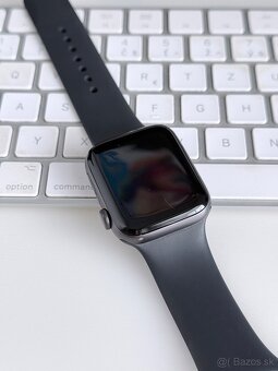 Apple Watch SE 1 GPS Space Gray 44mm - 3