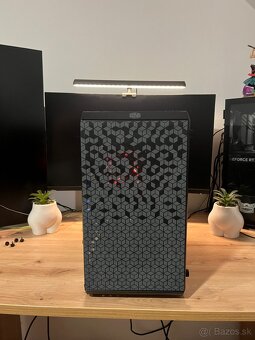 Herný PC Intel XEON E5 - 3