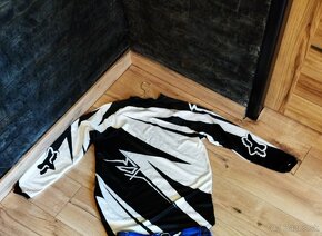 Predám dres na Motocross značka Fox,veľkosť(M) - 3