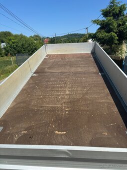 Trojstranný sklápač 3500kg - 3