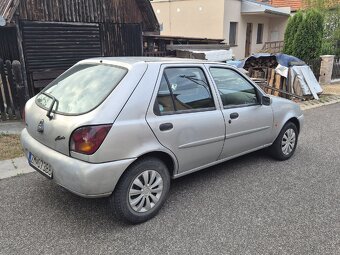 FORD FIESTA 1.8 D - 3