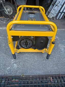 Elektrocentrála 3000 W – 230V / 12V Powermat - 3