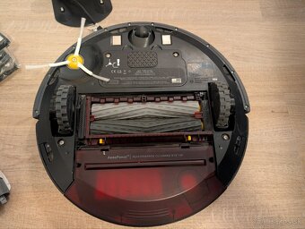 iRobot Roomba 886 - 3