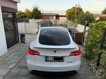 Tesla model Y Performance 10/2022 , 393 KW - 3