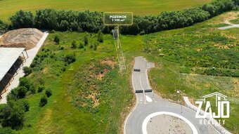 Pozemok s výmerou 1100 m2 v okrajovej časti Novej Dubnice - 3