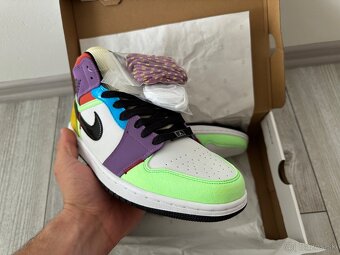 Air Jordan 1 Mid SE Lightbulb - 3