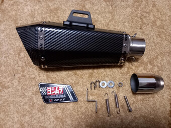 nový výfuk carbon - 3
