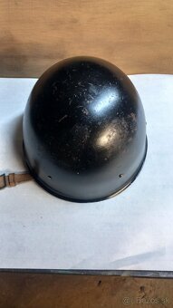 Stará vojenská prilba - 3
