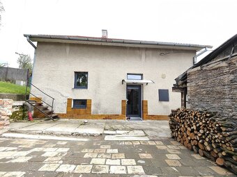 Dvojpodlažný rodinný 1/2 dom v Cinobani za cenu bytu - 3