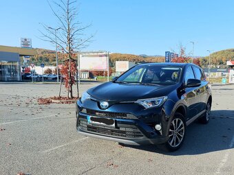 Toyota RAV4 - 3
