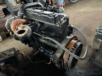 Predám motor a diely na motor 4v turbo zetor crystal - 3