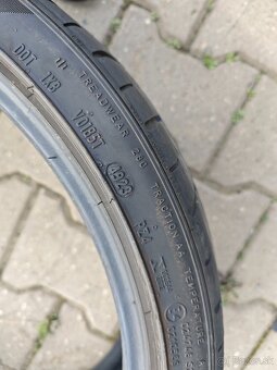 Pirelli 235/35R19 - 3
