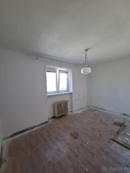 🏠 Na predaj: 1,5-izbový byt v centre mesta Snina - 3