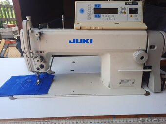Průmyslový aut. šicí stroj jehelní podávání Juki DLN-5410N-7 - 3