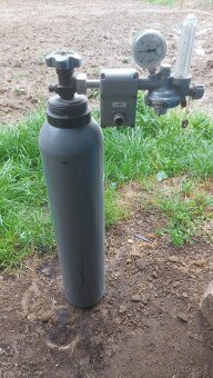 Fľaša na CO2 zváračku + regulátor - 3
